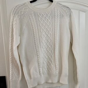 GAP knit sweater size M